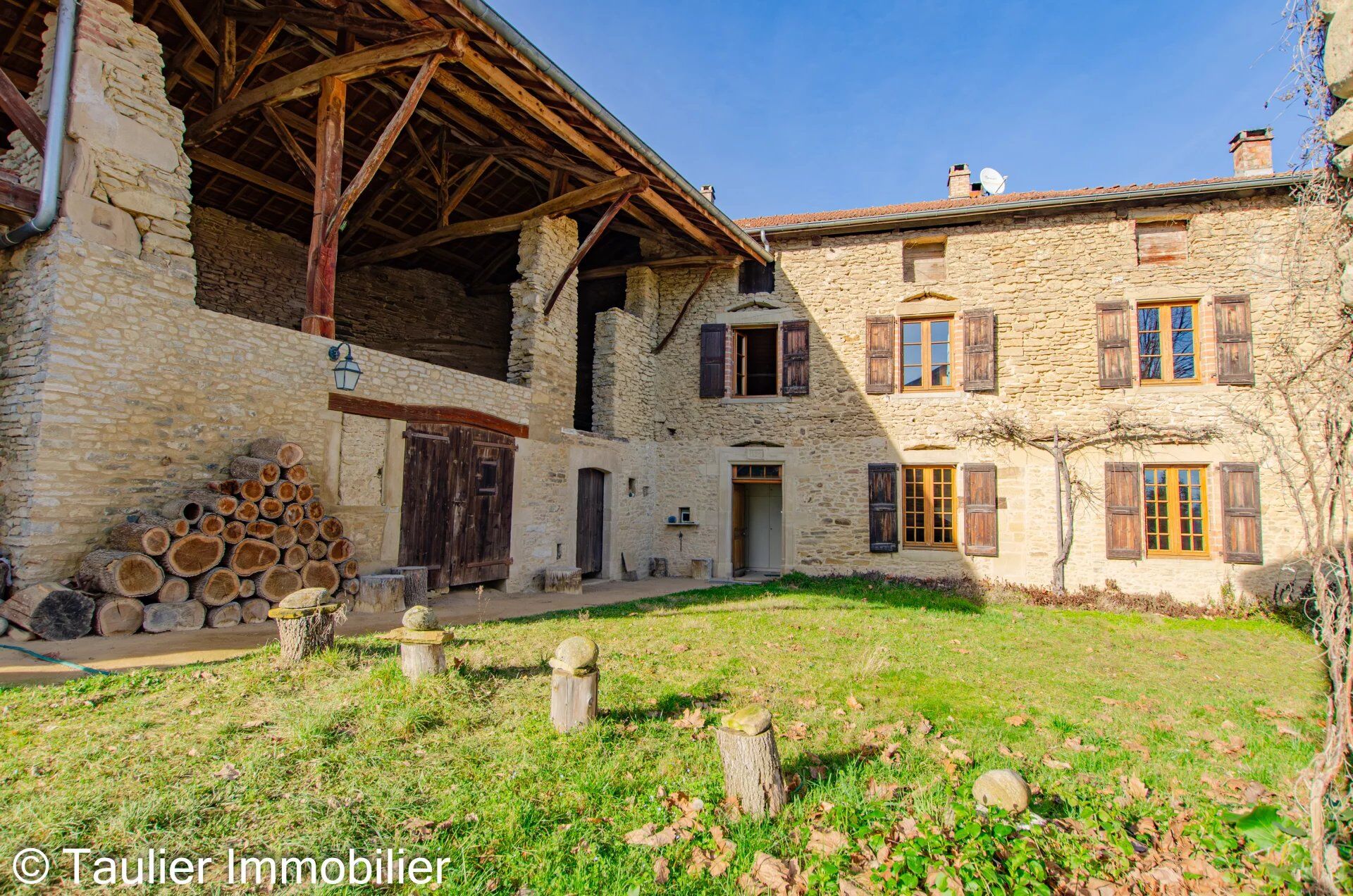 Villa / Maison  T4 à vendre Saint-Lattier 38840