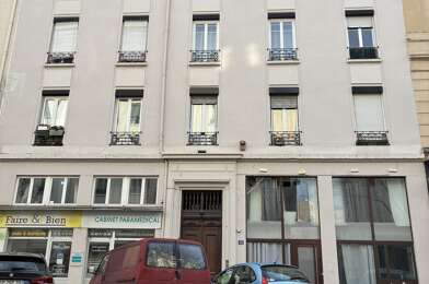 Appartement 2 pièces 1075 €