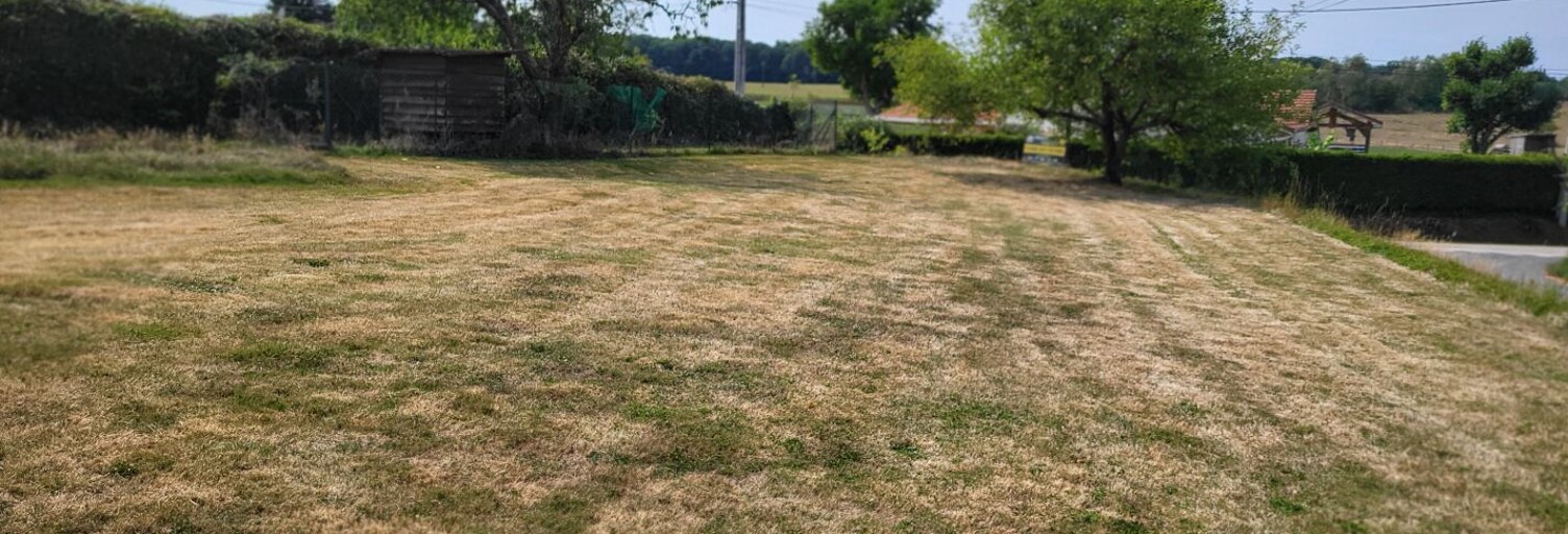 Terrain  653 m² à vendre à Dompierre-sur-Veyle (01240)