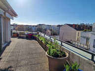 LYON 8 - QUARTIER MONPLAISIR - T3 AVEC TERRASSE PLEIN CIEL — photo 2