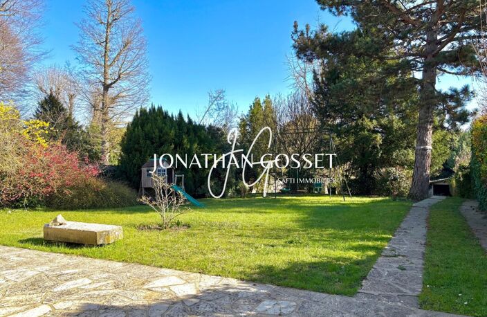 Verneuil-sur-Seine: Demeure familiale en plein centre-ville de 10pcs - 6ch - 208m² sur 1430m² de terrain — photo 2