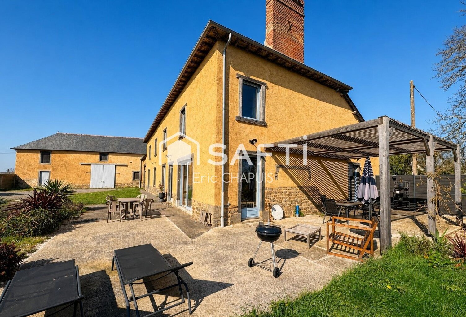 LONGÈRE D'EXCEPTION + REVENUS LOCATIFS à 12 mn de Rennes — photo 1