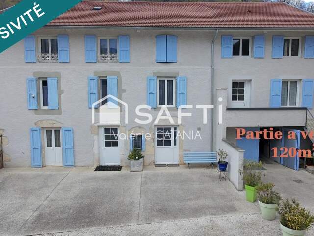 Tullins - Maison mitoyenne de 120m² habitables avec grand garage, cour. — photo du bien