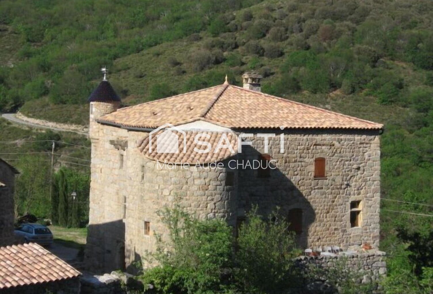 Ensemble immobilier avec Château du XIIIème, un Mas et une clède — photo 1