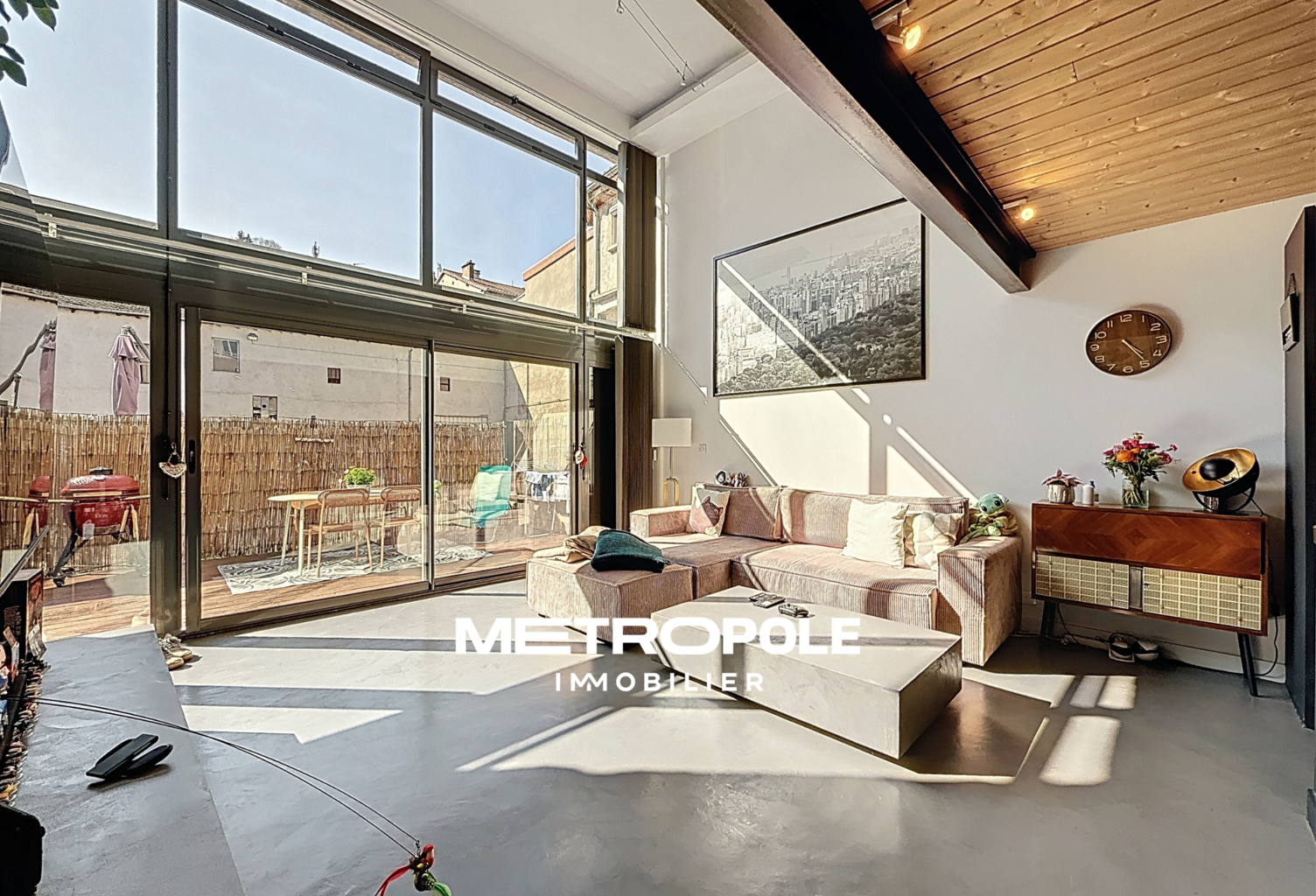 LOFT AMÉNAGÉ 3 CHAMBRES TERRASSE PARKING — photo 1