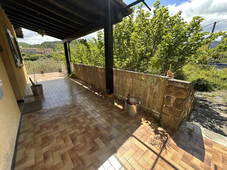 vaste villa 160 m2, 5 chambres vue dégagée sur 1255 m2 clos. — photo 1