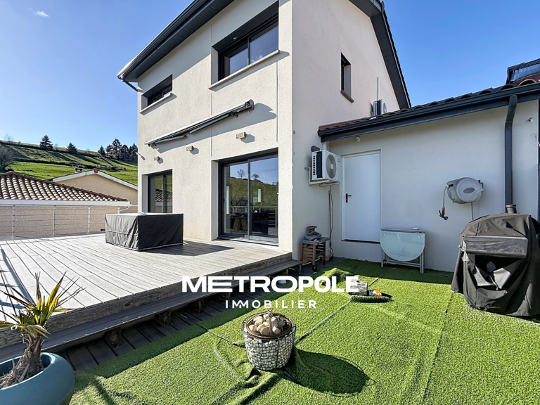 Maison familiale avec piscine sur les hauteurs de Saint-Loup — photo 1
