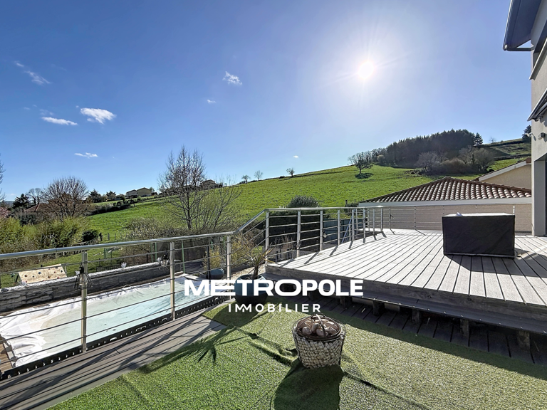 Maison familiale avec piscine sur les hauteurs de Saint-Loup — photo 1