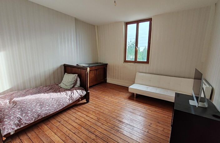 DANS UN BEL IMMEUBLE ANCIEN — photo 4