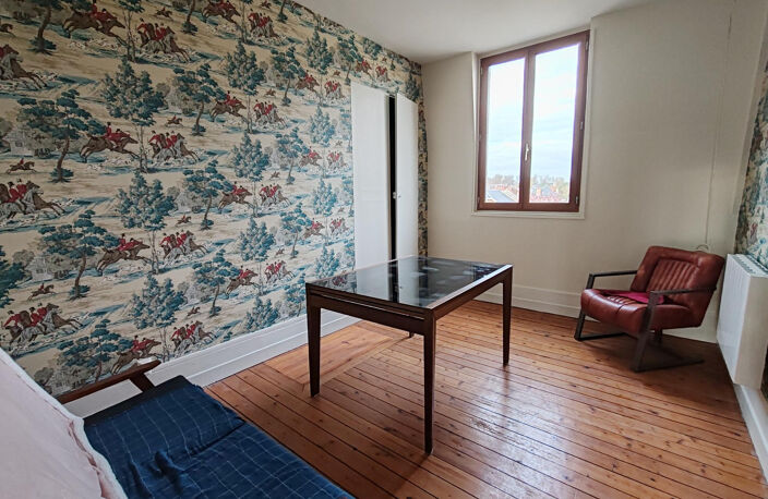 DANS UN BEL IMMEUBLE ANCIEN — photo 5
