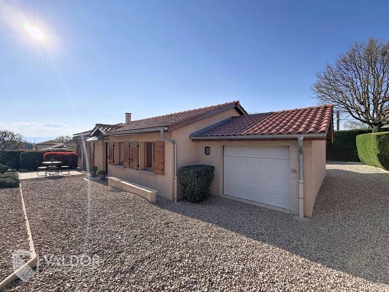 MONTMERLE-SUR-SAÔNE – Maison de plain-pied avec piscine — photo 1