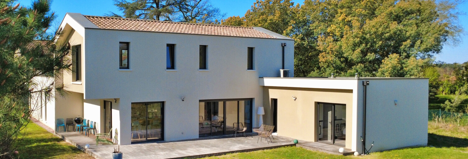 Maison 5 Pièces 185 m² à vendre à Fargues-Saint-Hilaire (33370)