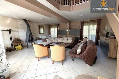 Maison 7 pièces 360000 €