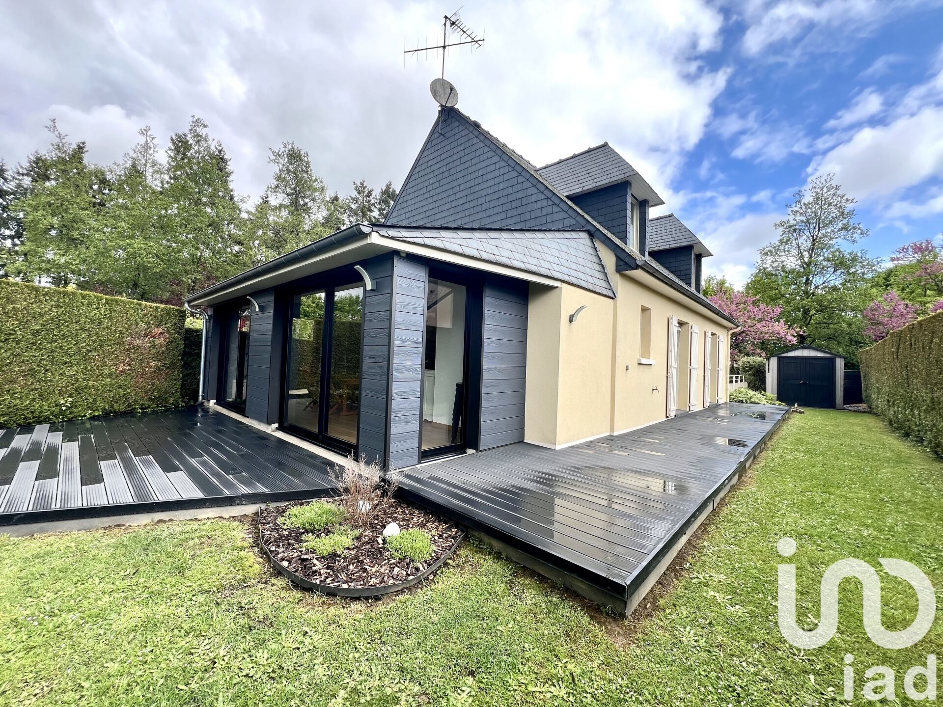 Bonchamp-Les-Laval - 140m² - 6p. - 4ch.