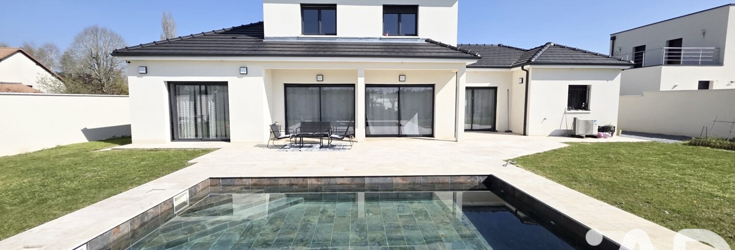 Maison 6 Pièces 198 m² à vendre à Saint-Doulchard (18230)