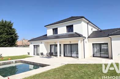 Maison 6 pièces 461999 €