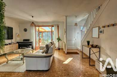 Maison 9 pièces 599000 €