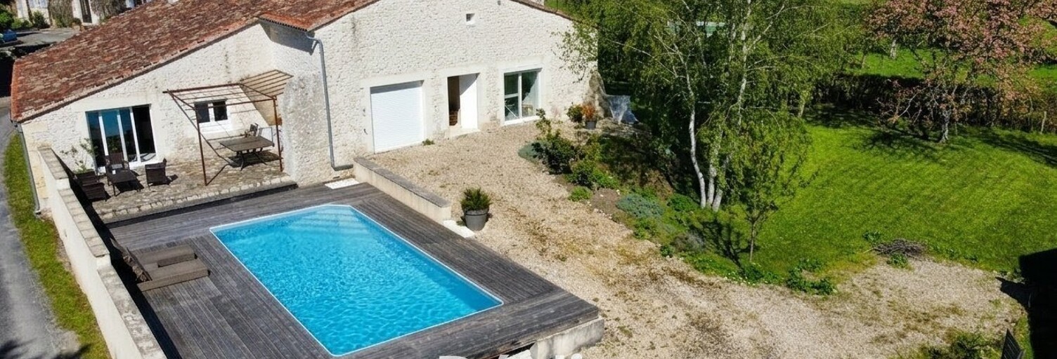 Maison 7 Pièces 230 m² à vendre à Villebois-Lavalette (16320)