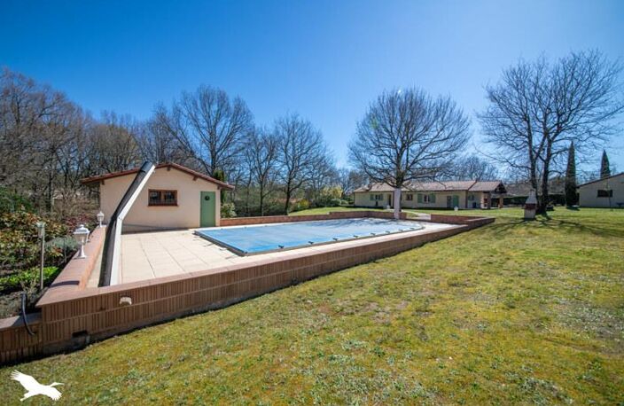 Villa de 5 pièces principales — photo 3