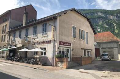 Commerce 15 pièces 327250 €