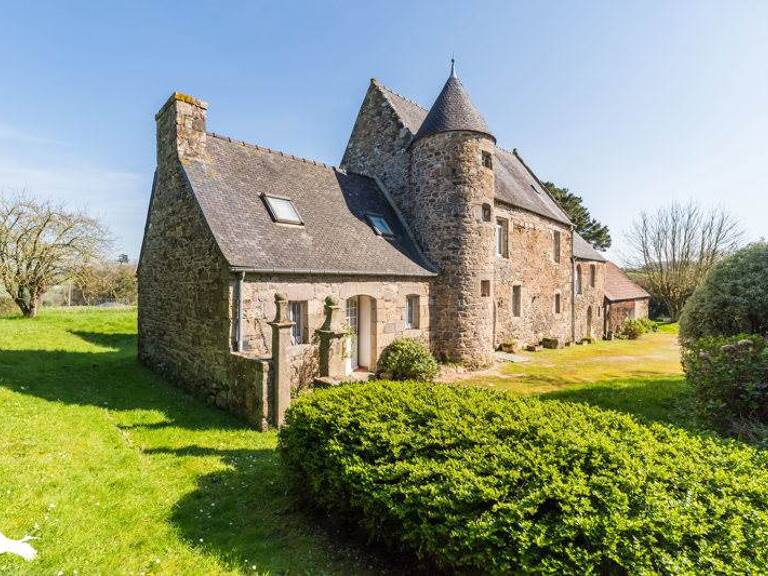 Manoir de 7 pièces principales — photo 1