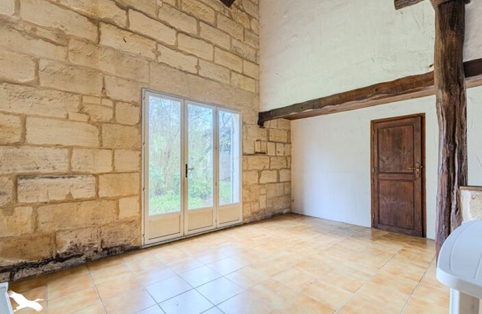 Maison en pierre de 9 pièces principales — photo 2