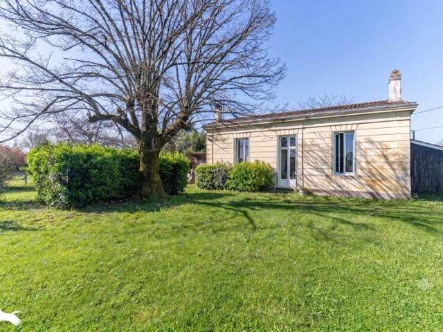 Maison en pierre de 3 pièces principales — photo du bien