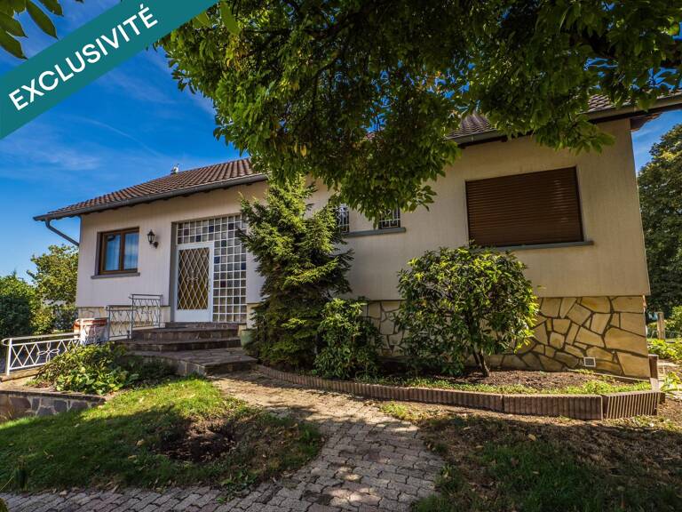 Maison - 5 pièces 136 m2 sur 8 ares de terrains — photo 1