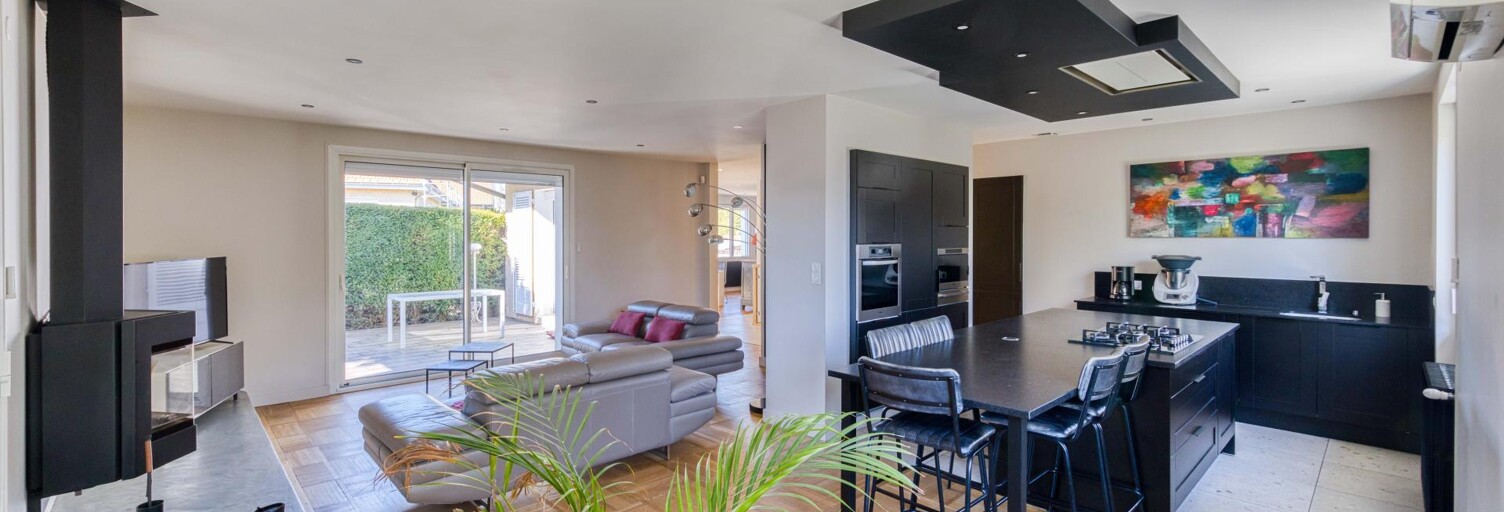 Maison 6 Pièces 185 m² à vendre à Saint-Denis-lès-Bourg (01000)