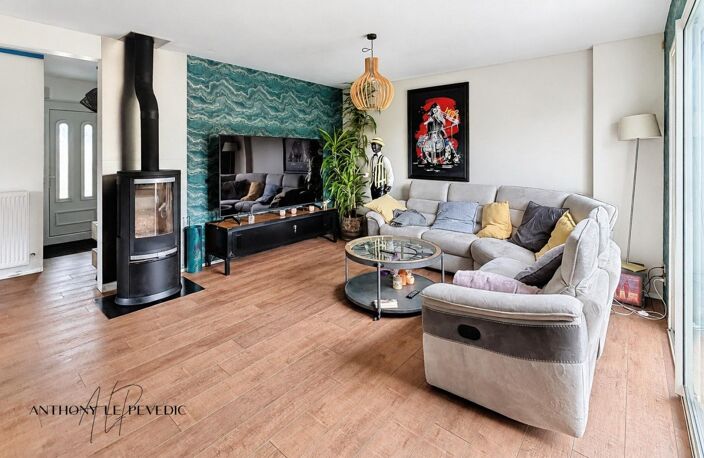 Maison - 8 Pièces - 121m2 — photo 4