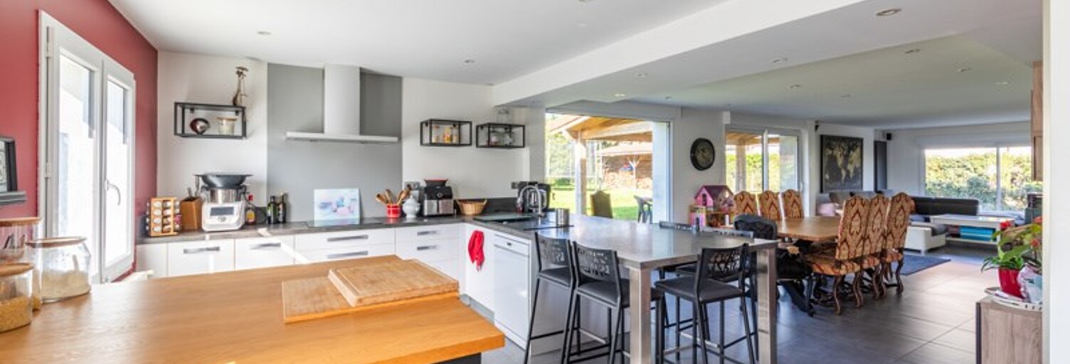 Maison 8 Pièces 217 m² à vendre à Le Passage (47520)