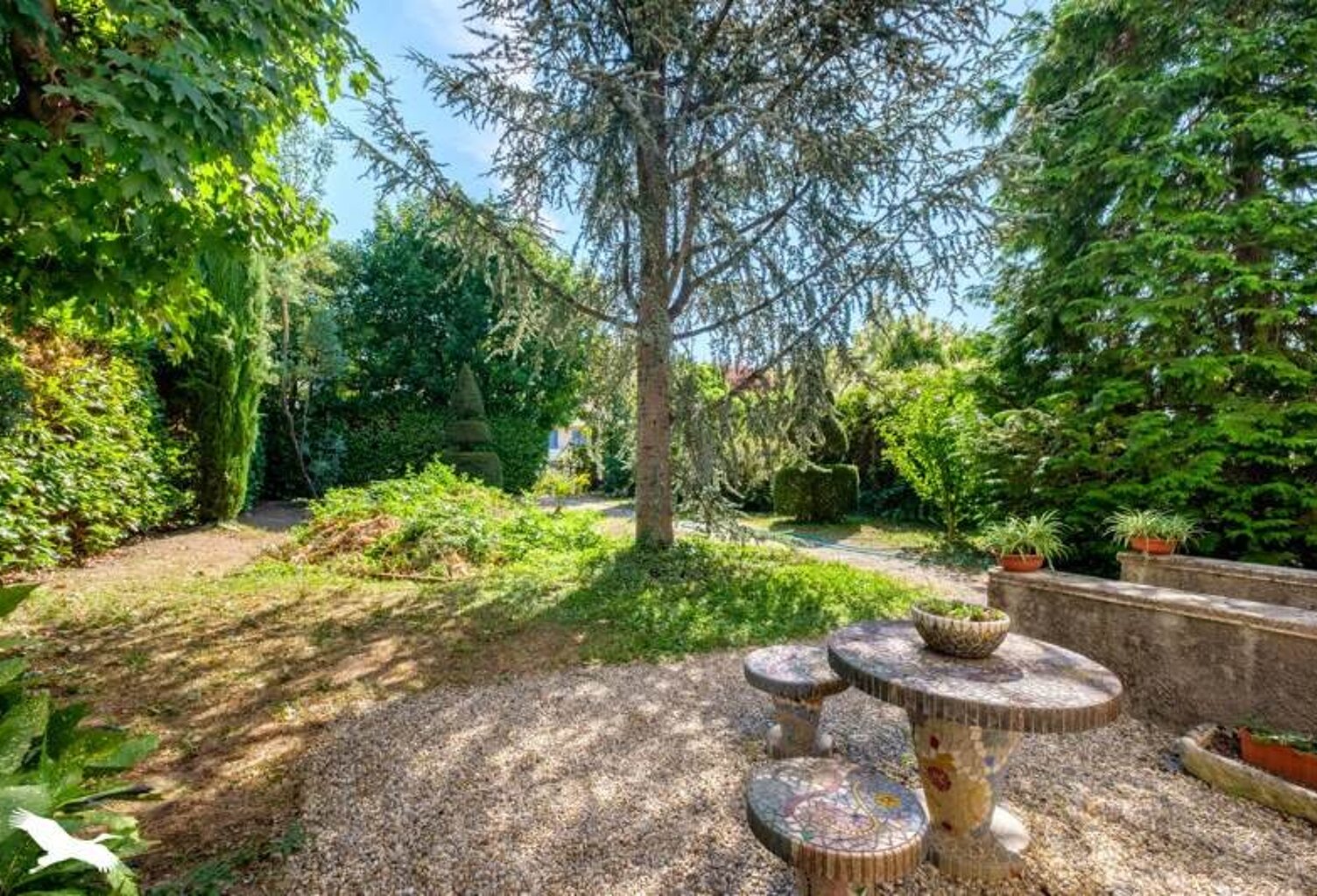 Maison en pierre de 4 pièces principales — photo 1