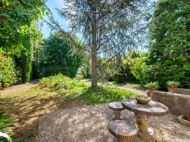 Maison en pierre de 4 pièces principales — photo du bien
