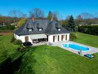 Magnifique Propriété de Caractère - 200 m² Habitables sur 5 283 m² de Terrain avec Piscine — photo 2