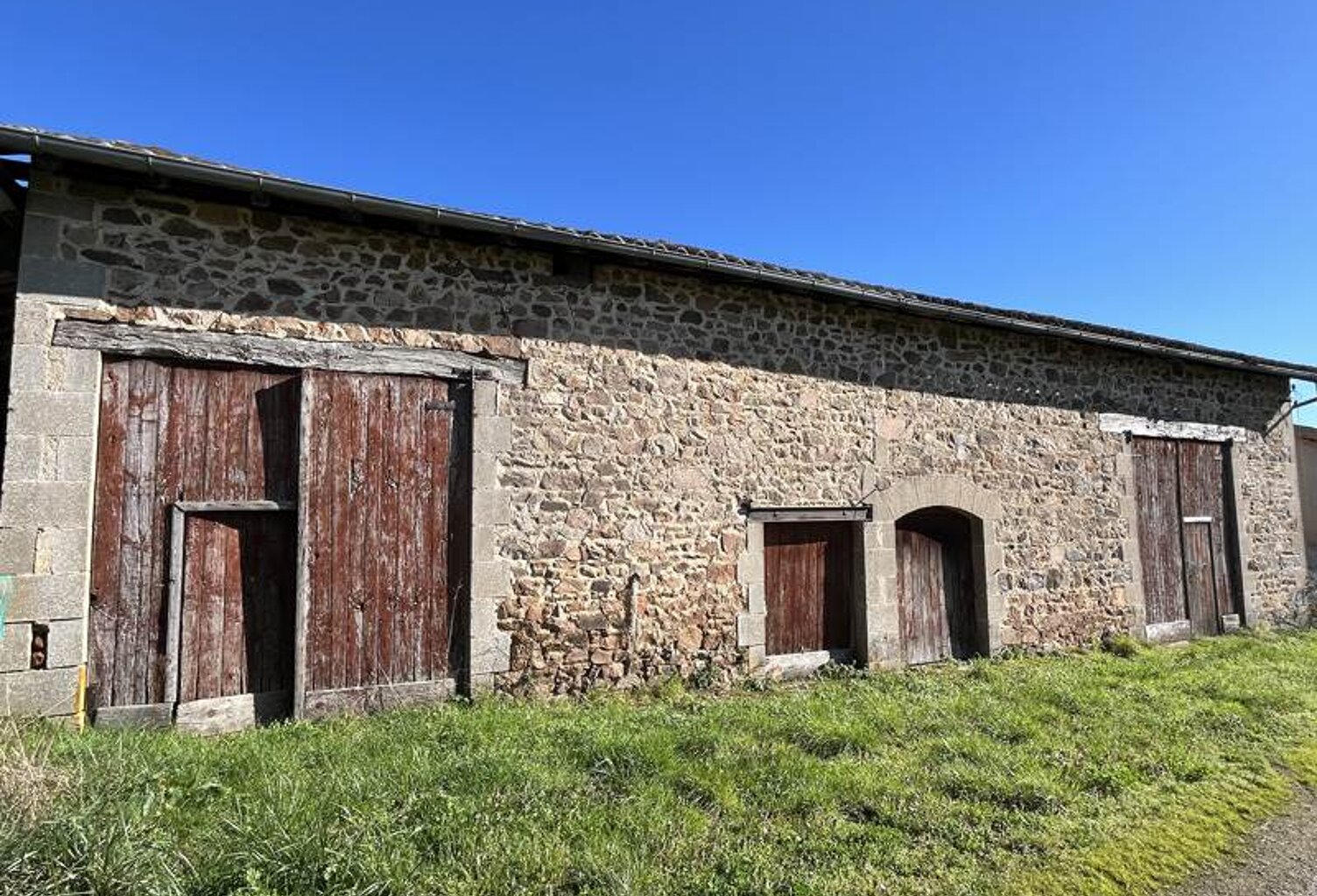 Grange de 0 pièces principales — photo 1