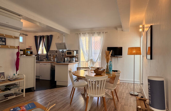 Plein centre de Collioure : appartement à acheter 238000 € — photo 2