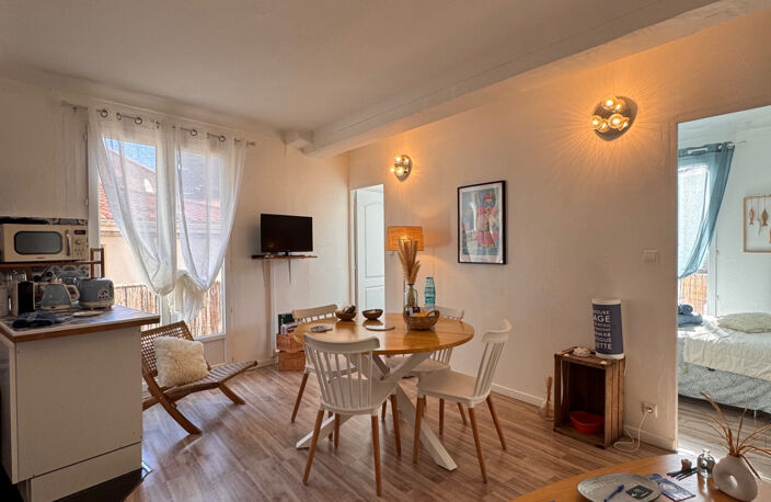 Plein centre de Collioure : appartement à acheter 238000 € — photo 3