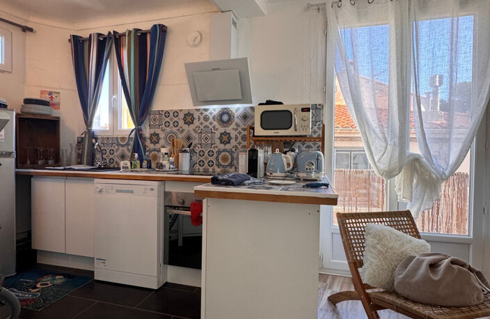 Plein centre de Collioure : appartement à acheter 238000 € — photo 4