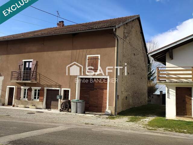 Maison dans village calme proche Clairvaux les lacs — photo du bien