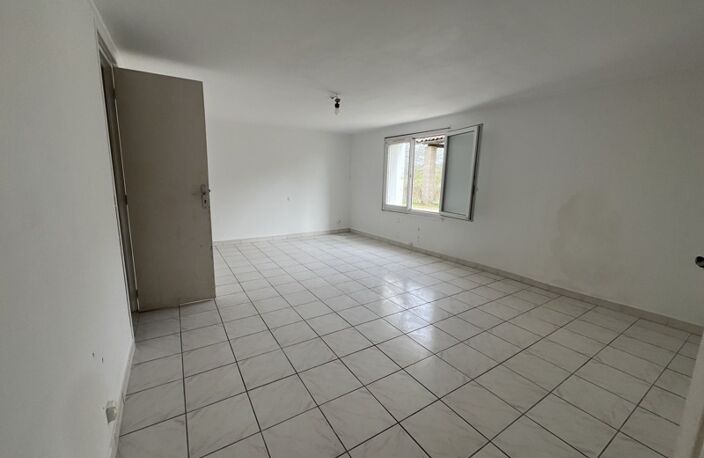 Maison en pierre de 6 pièces principales — photo 2