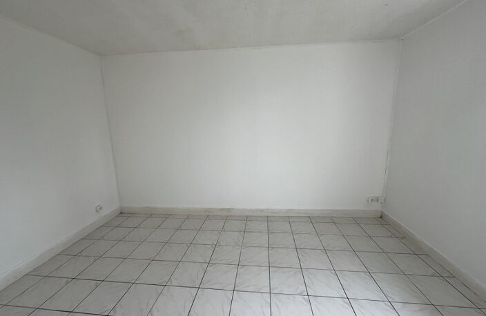 Maison en pierre de 6 pièces principales — photo 5