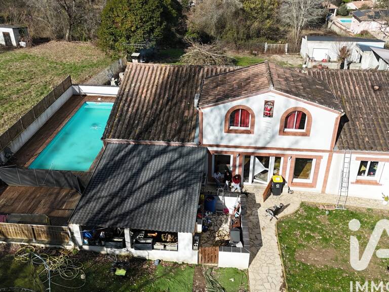 Vente Maison/villa 8 pièces — photo 1
