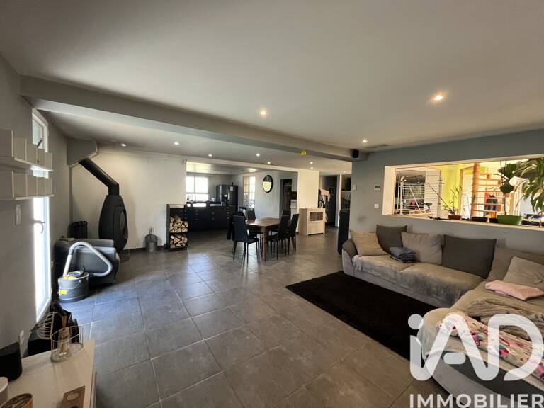 Vente Maison/villa 8 pièces — photo 1