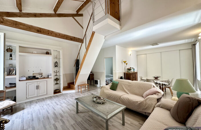 Maison de campagne en situation dominante / Vue dégagée — photo 3