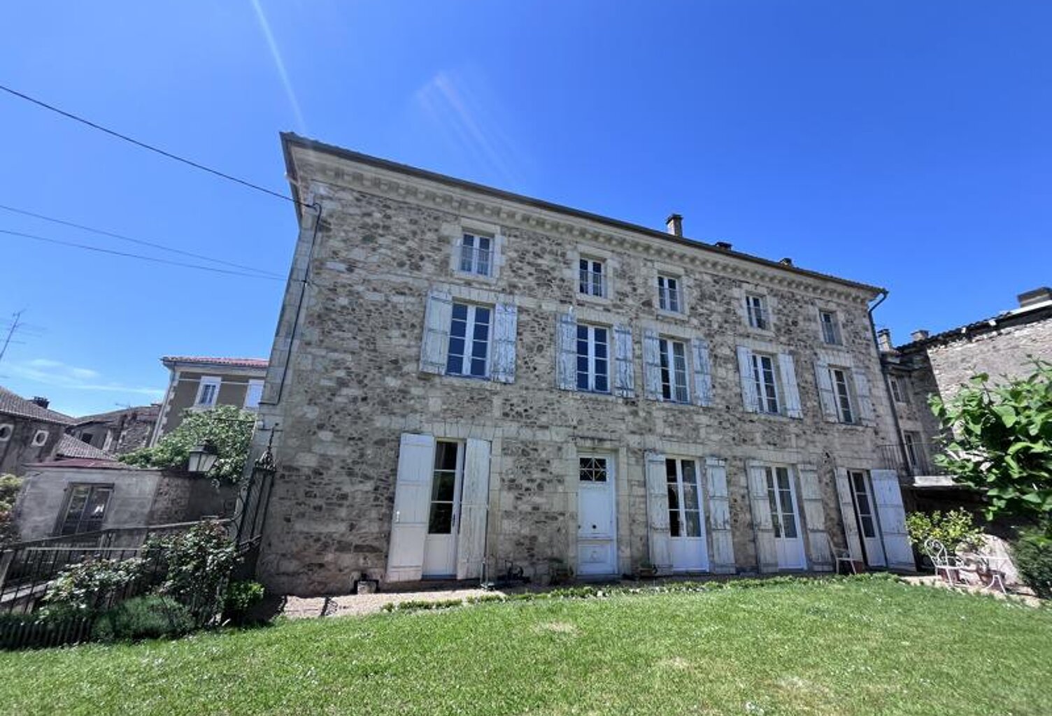 Maison de ville de 8 pièces principales — photo 1