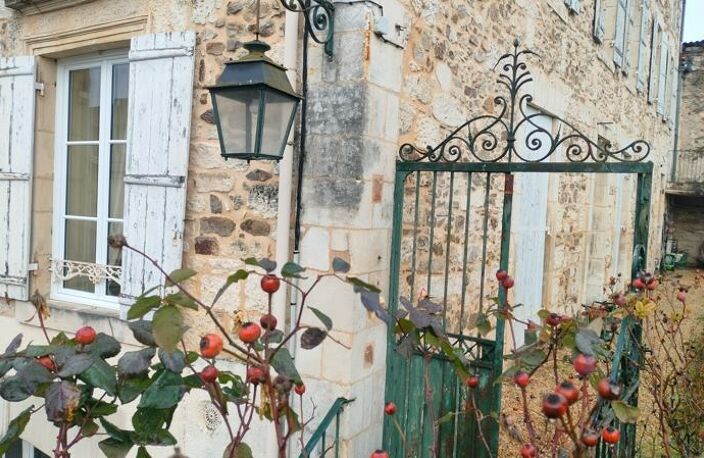 Maison de ville de 8 pièces principales — photo 2