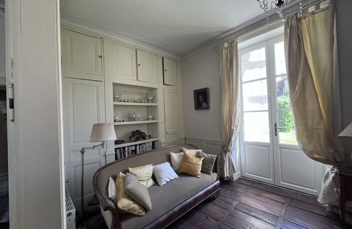 Maison de ville de 8 pièces principales — photo 4