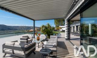 Maison 8 Pièces 256 m² à vendre à Gervans (26600)