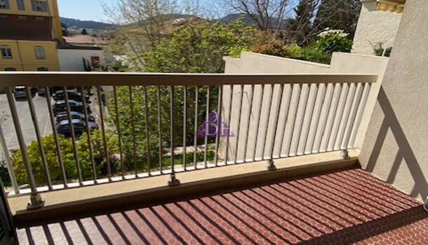 Appartement 1 pièces  à louer Hyères 83400