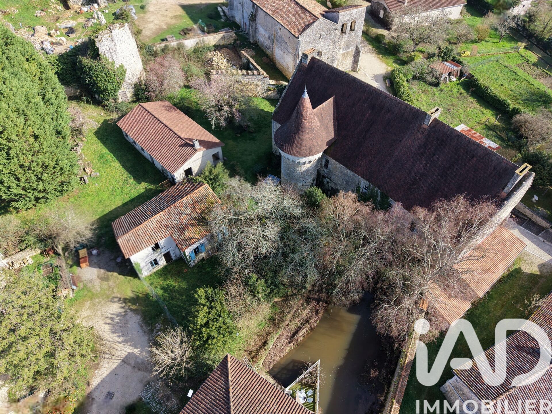 Maison à vendre, 7 pièces, 835 m², Pranzac